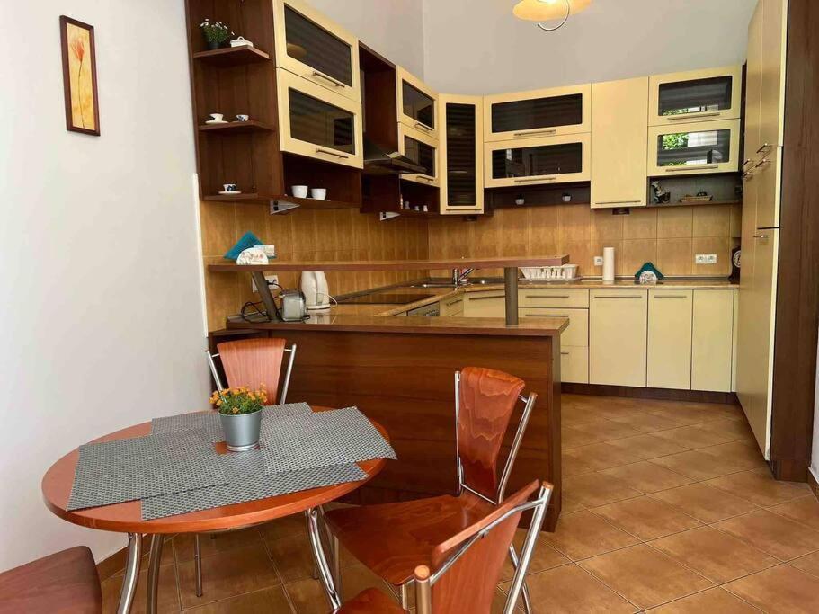 Grodzka / Apartment With Balcony Краков Экстерьер фото